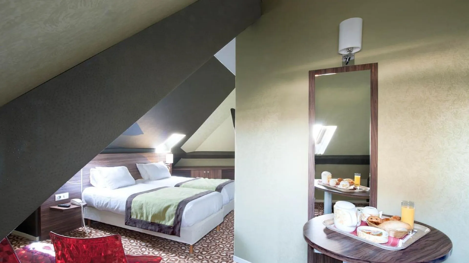 Berkeley Hotel 3*